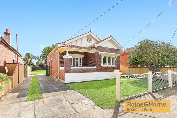 18 Glenore Road, Canterbury NSW 2193