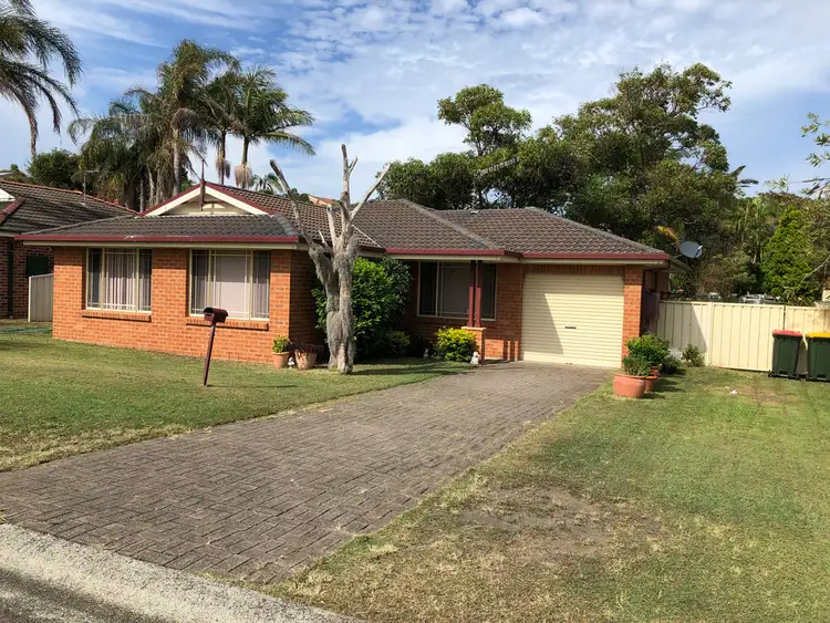 216 Rocky Point Road, Fingal Bay NSW 2315