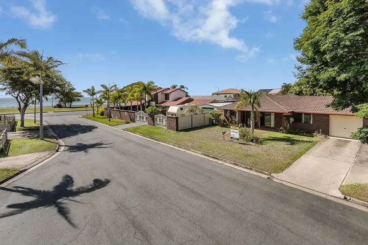 3 CRUISER CT, Newport QLD 4020