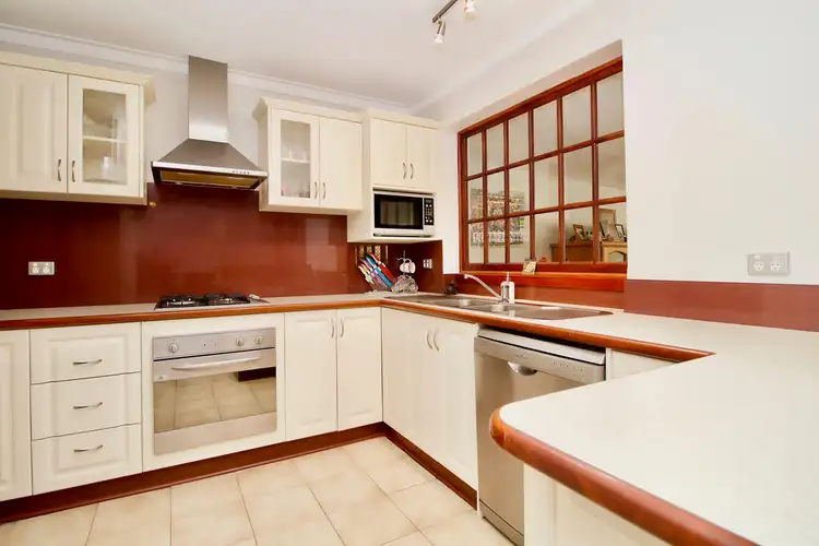 100 Unnaro Street, Hillman WA 6168