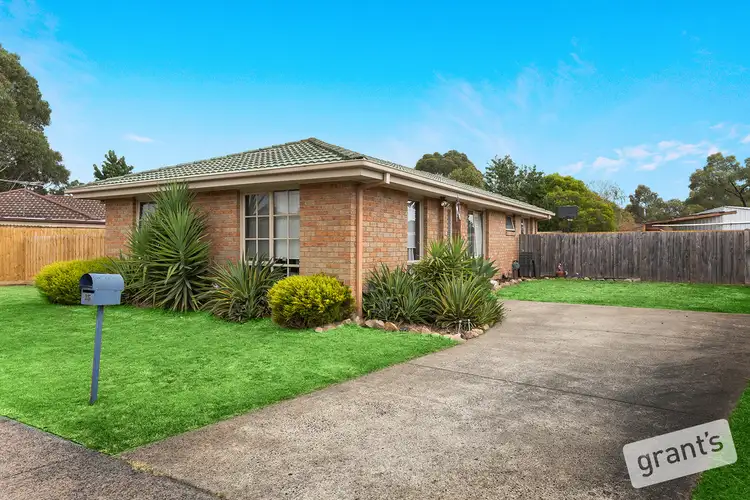 25 Insignia Crescent, Berwick VIC 3806