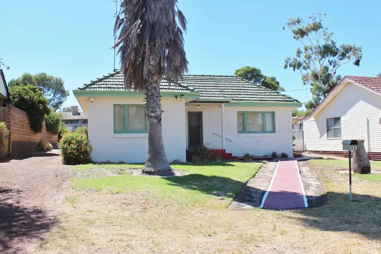 33 Robinson St, Northam WA 6401