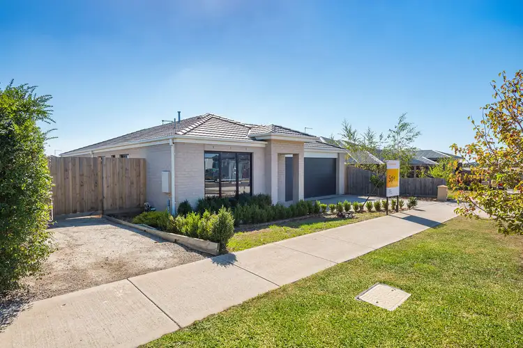 8 Morand Street, Gisborne VIC 3437