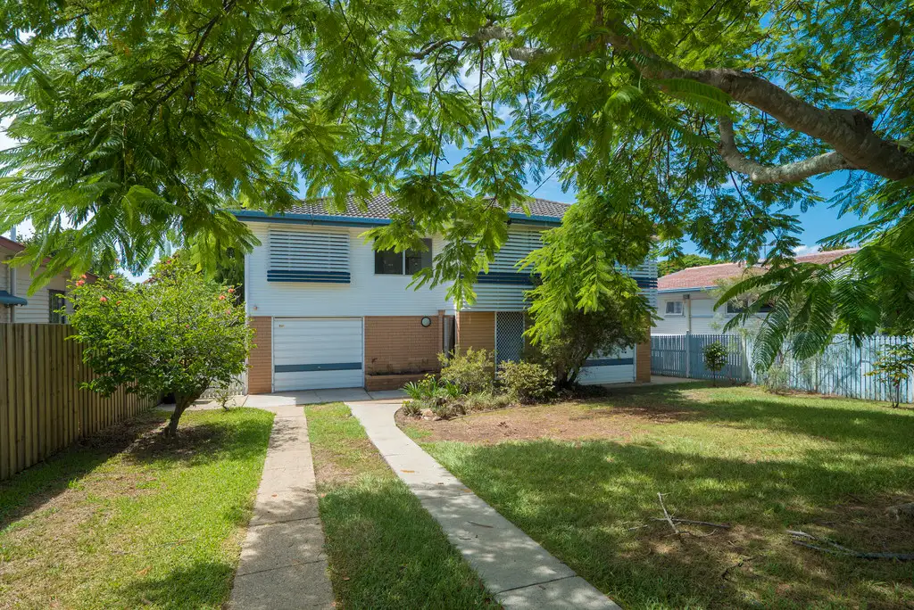 Main view of Homely house listing, 102 Thomas Street, Clontarf QLD 4019