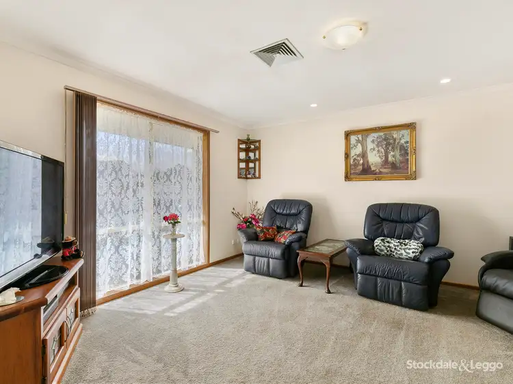 Fifth view of Homely house listing, 17 Clinton Court, Leongatha VIC 3953