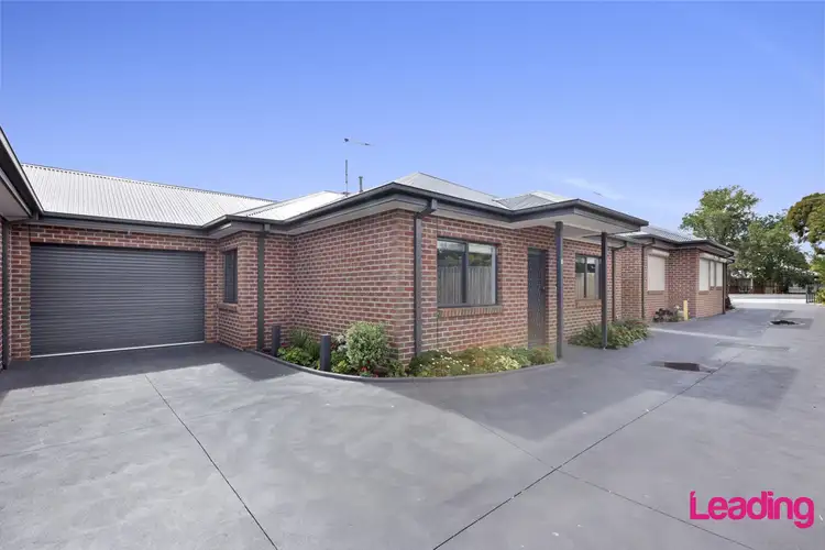 Unit 2/74 Barkly Street, Sunbury VIC 3429