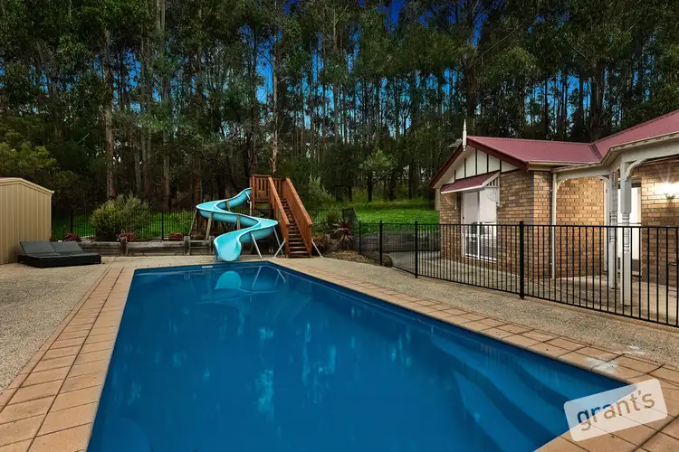 20 Sanctuary Close