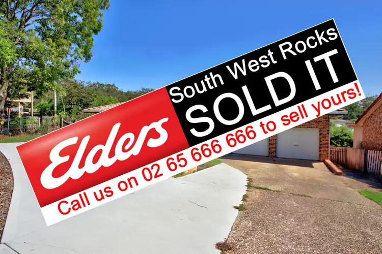 15 Crystal Pl, South West Rocks NSW 2431
