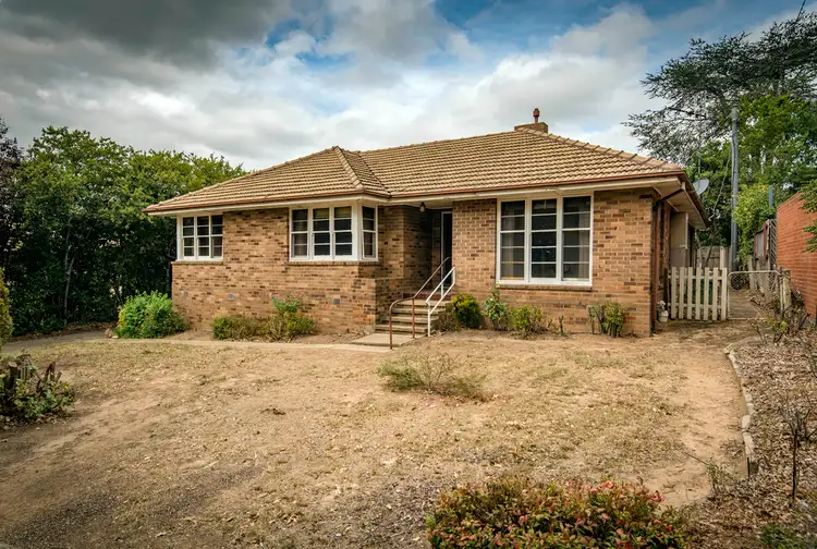 16 Macgregor Street, Deakin ACT 2600