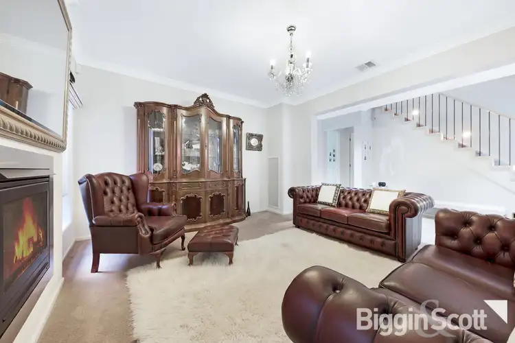 Second view of Homely house listing, 5 Trina Court, Keysborough VIC 3173