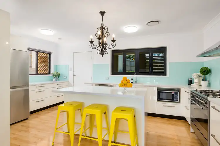 46 Kylie Ave, Ferny Hills QLD 4055
