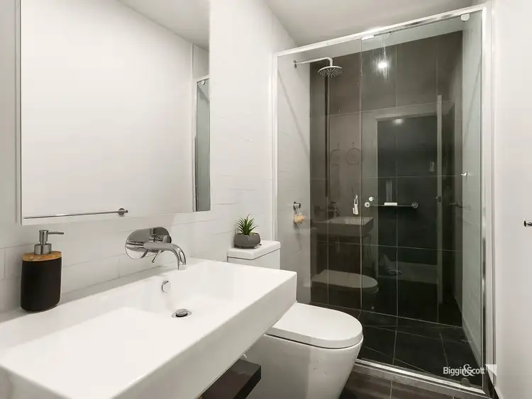 Fifth view of Homely apartment listing, 4/105 Dundas Street, Preston VIC 3072