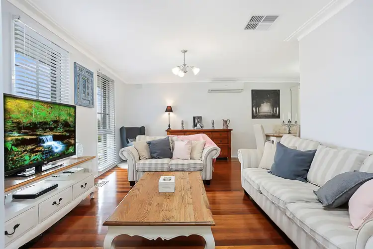 Second view of Homely house listing, 3 Howson Close, Endeavour Hills VIC 3802