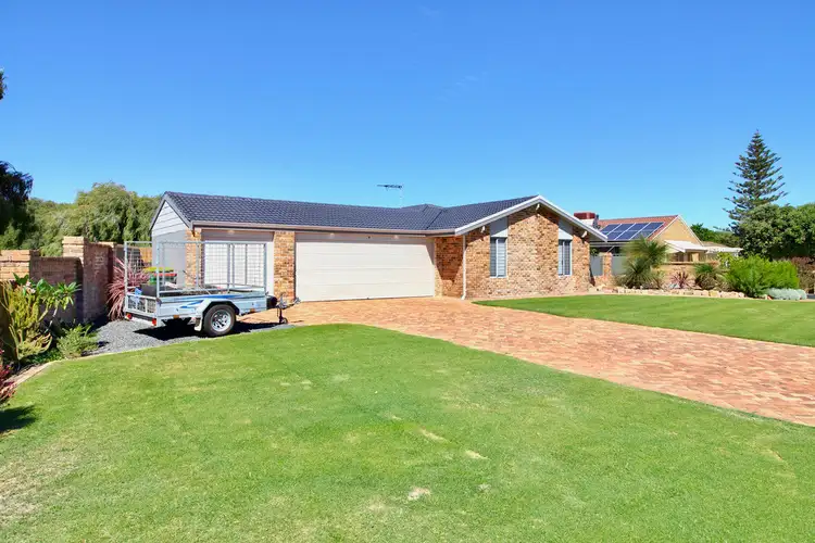 11 Mainsail Crescent, Waikiki WA 6169
