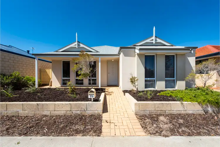 25 Belgravia Tce, Rockingham WA 6168
