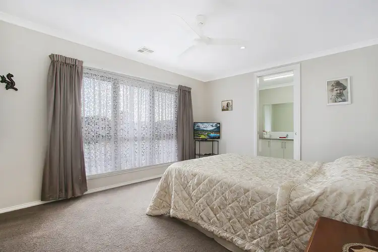 Sixth view of Homely house listing, 30 Ashburton Circuit, Wodonga VIC 3690