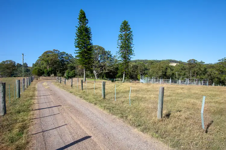 330 Black Hill Road, Black Hill NSW 2322