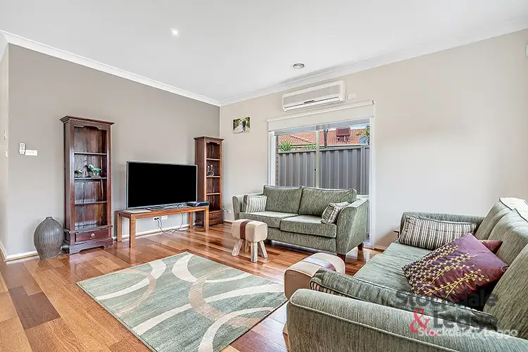 Fifth view of Homely house listing, 5 Parkstone View, Craigieburn VIC 3064