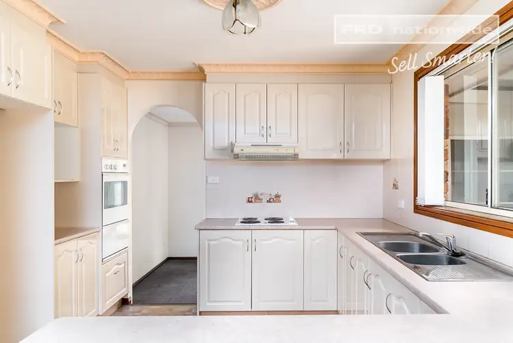 Fourth view of Homely house listing, 7 Minya Place, Glenfield Park NSW 2650