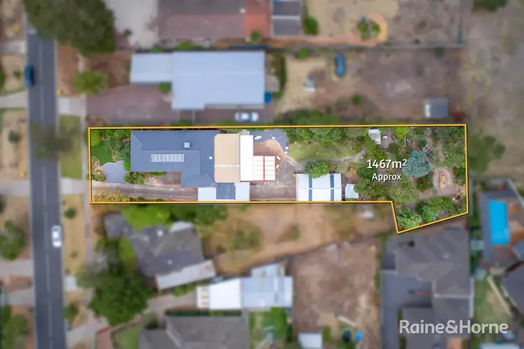 98 Anderson Road, Sunbury VIC 3429