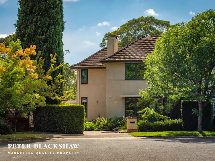 9 Strahan Row, Yarralumla ACT 2600