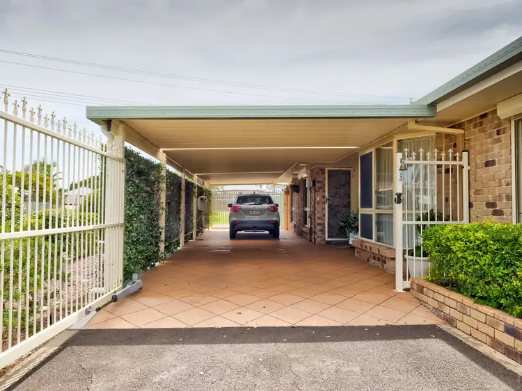 Second view of Homely house listing, 4 Acacia Street, Point Vernon QLD 4655