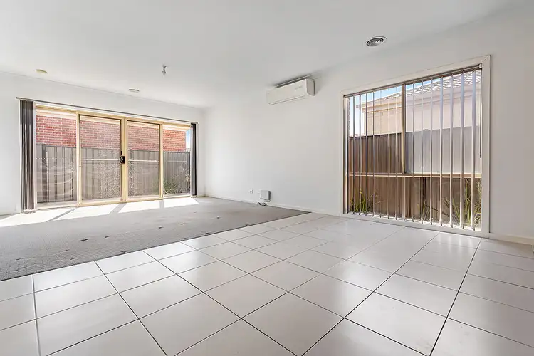 Sixth view of Homely house listing, 8 Woodford Street, Craigieburn VIC 3064