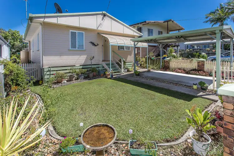 7 TILLEY STREET, Redcliffe QLD 4020