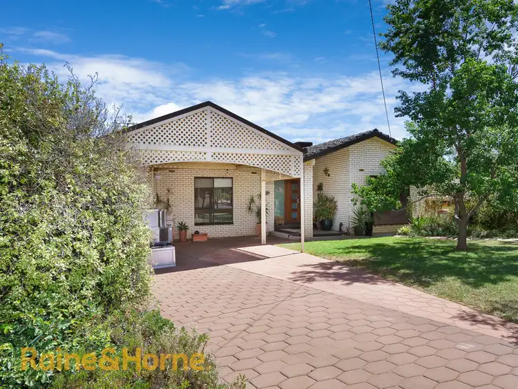 80 SIMKIN CRESCENT, Kooringal NSW 2650