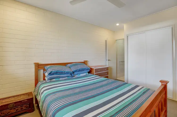 Fifth view of Homely block of units listing, 1/4 Old Shoal Point Road, Bucasia QLD 4750