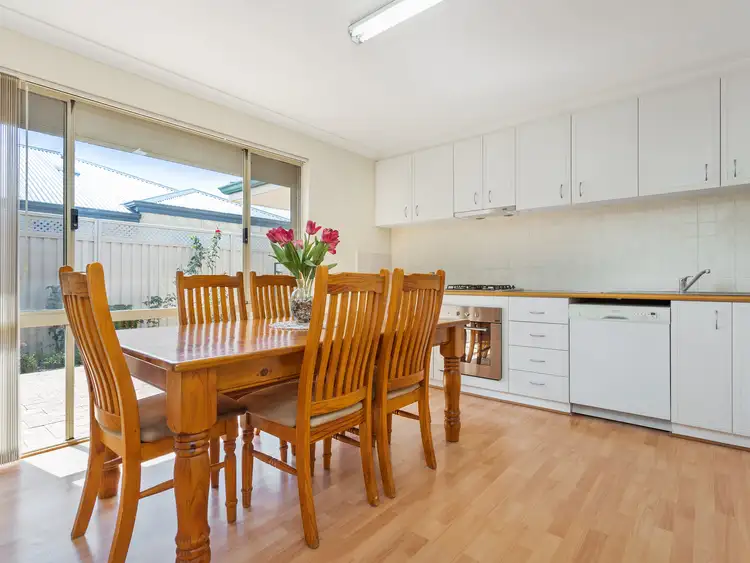 3/8 Muriel Street, Gosnells WA 6110