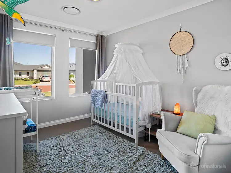 Fourth view of Homely house listing, 27 Windward Green, Geographe WA 6280