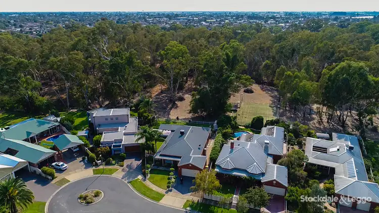 Second view of Homely house listing, 11 Eyre Court, Kialla VIC 3631