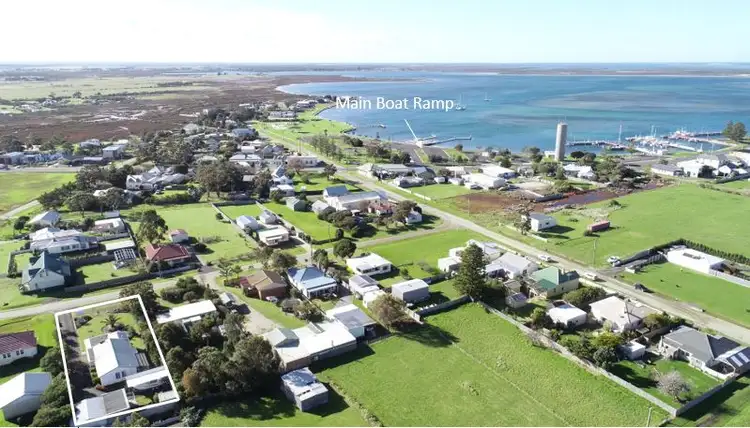 19 ALBERT STREET, Port Albert VIC 3971