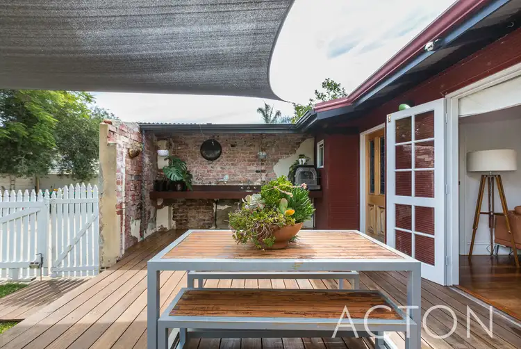 7 Foulkes Lane, Cottesloe WA 6011