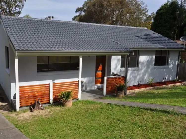 8 Pickham Close