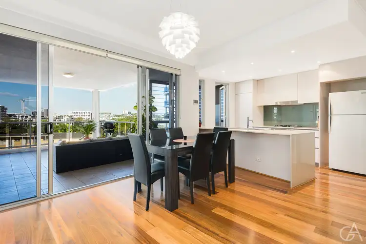 55/8 Dunmore Terrace, Auchenflower QLD 4066