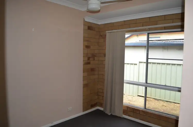 Sixth view of Homely unit listing, 2/16 White Street, Emerald QLD 4720
