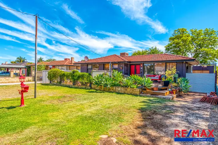 23 Lowth Road, Beckenham WA 6107