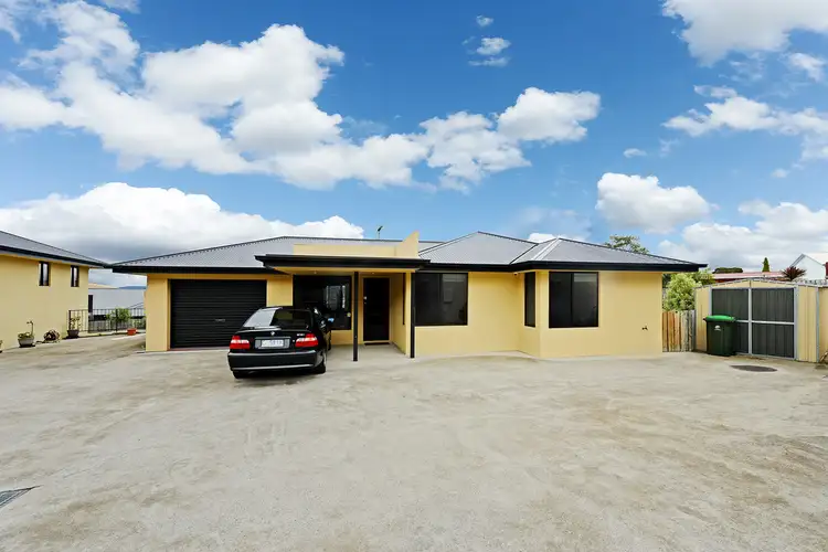 2-95 Oakdowns Parade, Oakdowns TAS 7019