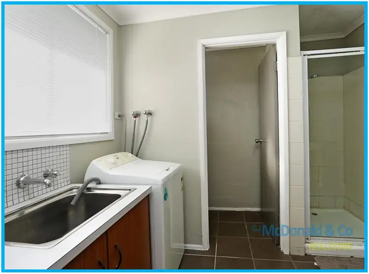 Fifth view of Homely unit listing, 2/8 Casaceli Court, Whittington VIC 3219