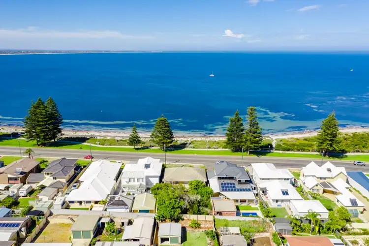 346 Safety Bay Road, Safety Bay WA 6169