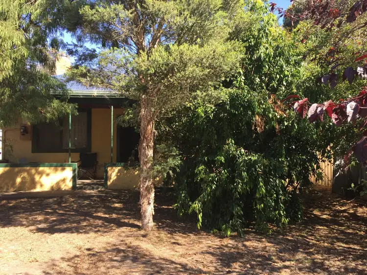 3 HOOD AVENUE, Mortlake VIC 3272