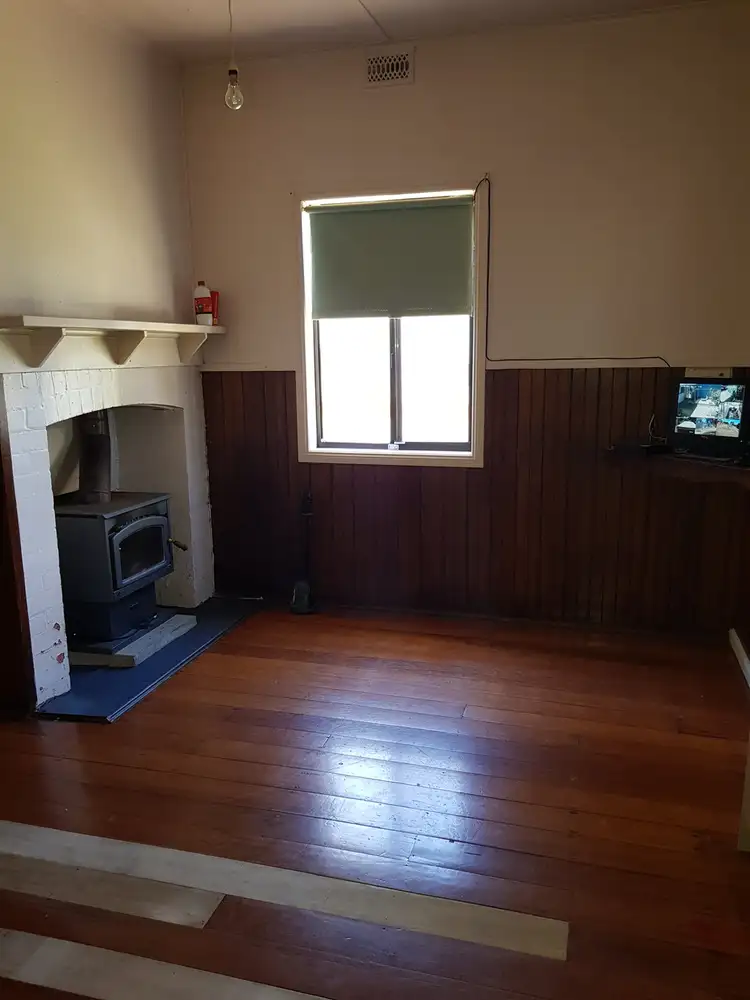 Fifth view of Homely house listing, 3 HOOD AVENUE, Mortlake VIC 3272