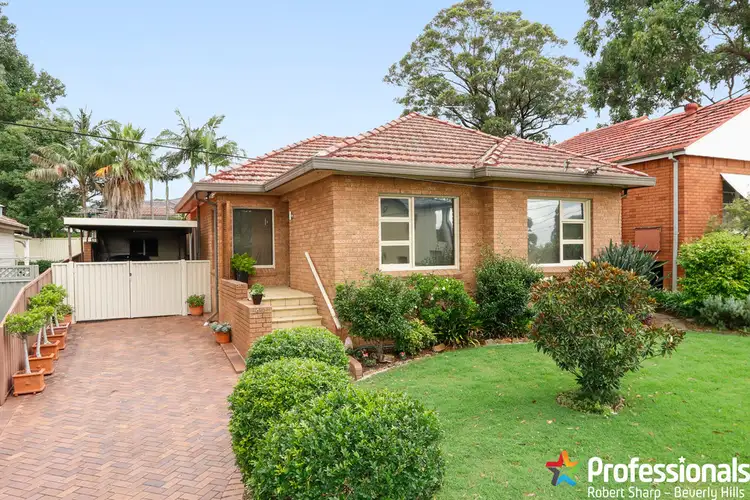 4 Raymond Avenue, Narwee NSW 2209