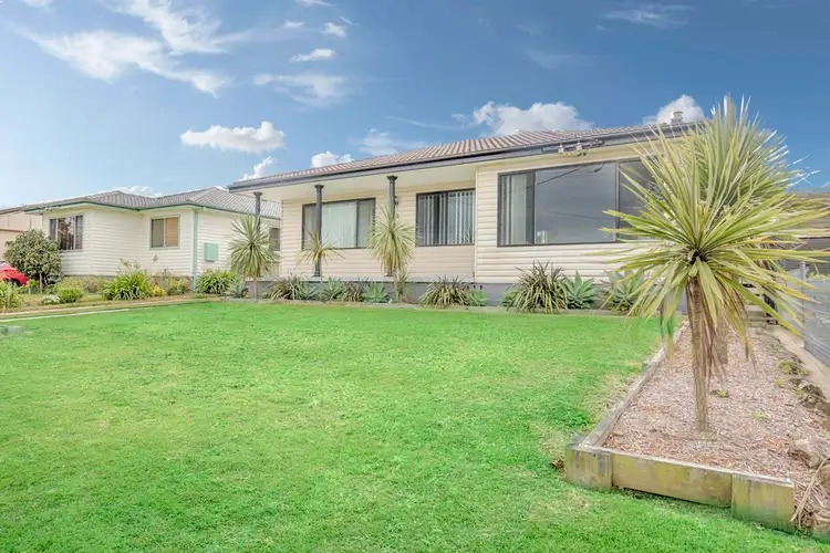 72 Kookaburra Parade, Woodberry NSW 2322