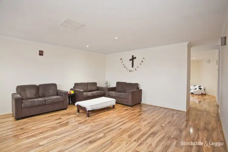 Fifth view of Homely house listing, 8 MacCloud Court, Deer Park VIC 3023