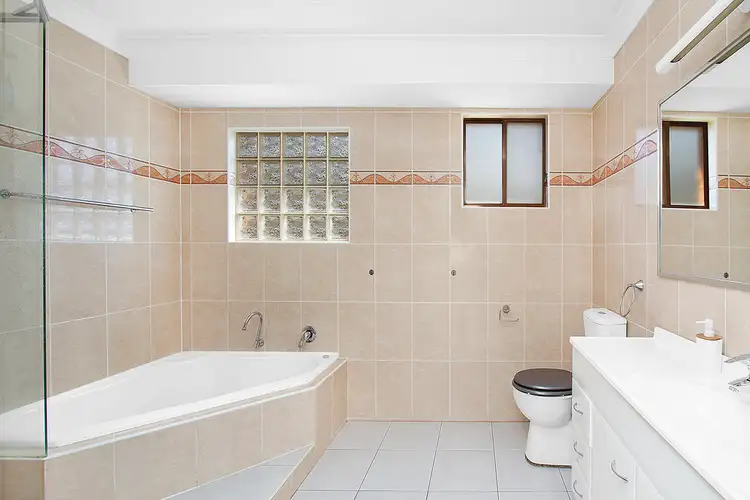 Fourth view of Homely house listing, 7 Mulgara Pl, Bossley Park NSW 2176