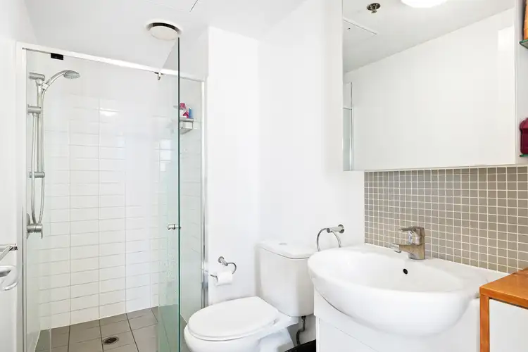 Sixth view of Homely apartment listing, 137/454 Upper Edward Street, Spring Hill QLD 4000