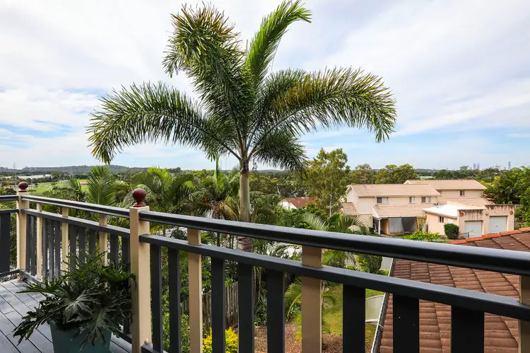 1/3 Tara Terrace, Carrara QLD 4211